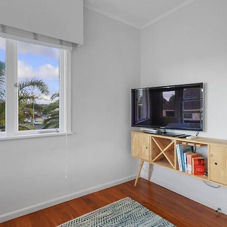 Amazing Home By Beach - Fully Aircon-Ed - Wifi Auckland Exterior foto